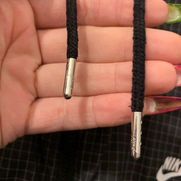 Women’s Nike windbreaker - Picture 3 of 6